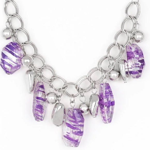 🟣🩶🟣 “CHROMA DRAMA” PURPLE NECKLACE WITH FREE EARRINGS ~ PAPARAZZI❗️🟣🩶🟣 - Picture 2 of 5